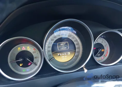 2012 Mercedes-Benz C 250 Luxury/Sport z USA, uszkodzony, nr VIN WDDGF4HB6CR202356